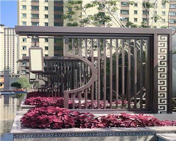 甘肅平?jīng)鍪兰o(jì)花園特色景觀宮燈項目